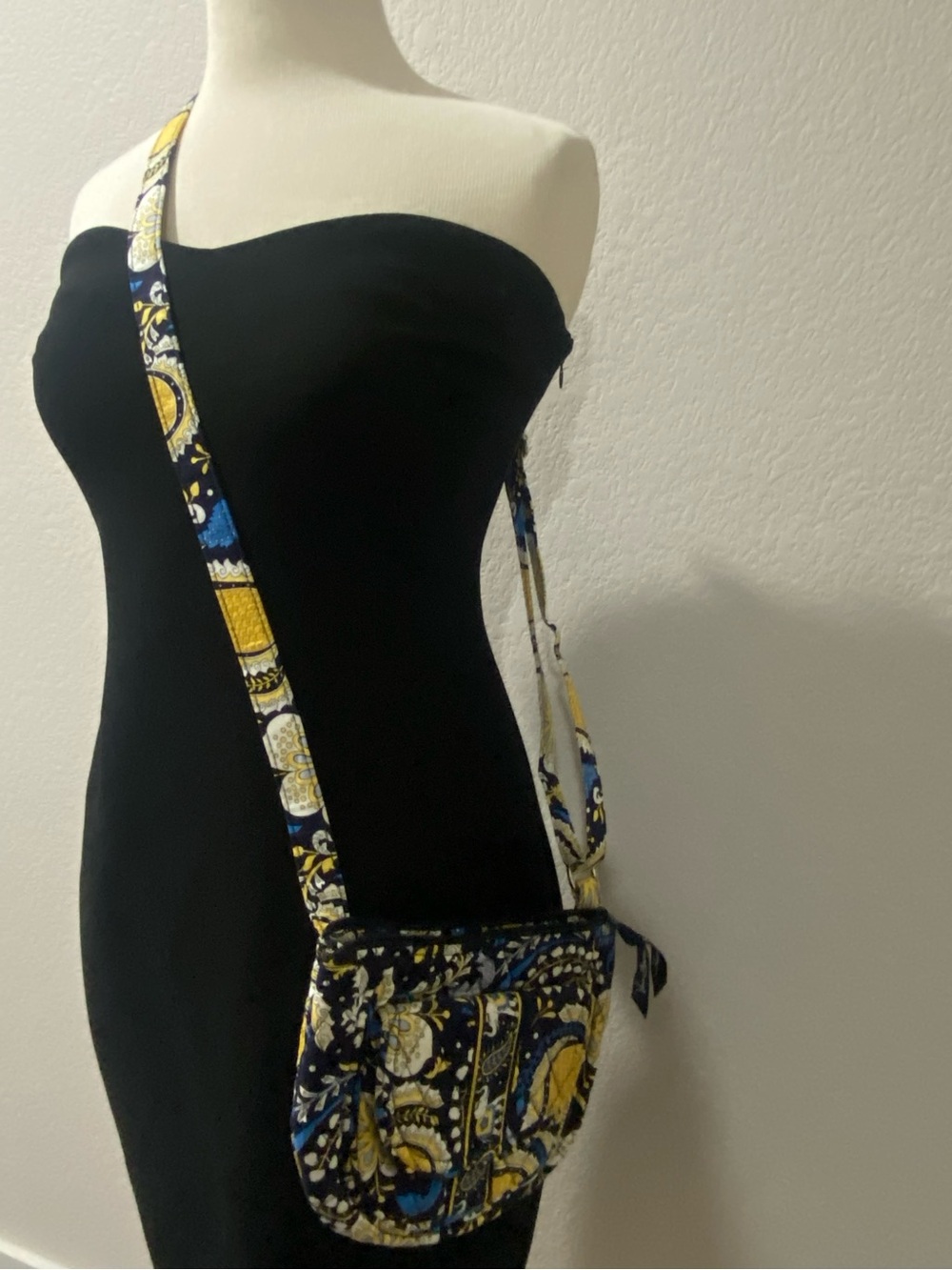 Vera Bradley Navy Yellow White Paisley Elephant Quilted Crossbody Bag